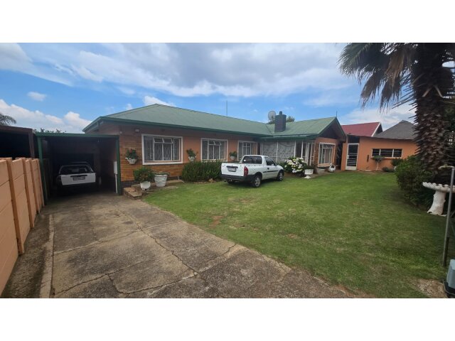 <!--[if BLOCK]><![endif]--> 52  Reserve Street, Wentworth Park, Krugersdorp <!--[if ENDBLOCK]><![endif]-->